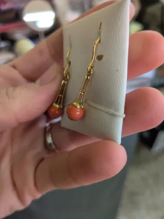 Pendientes Oro 18k Coral Largo