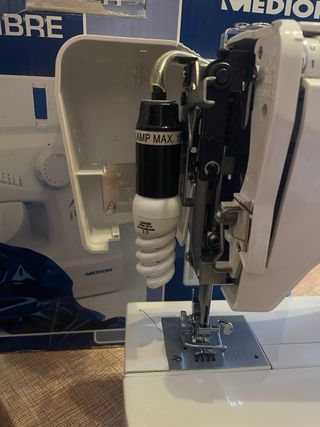 Máquina de coser Medion 507