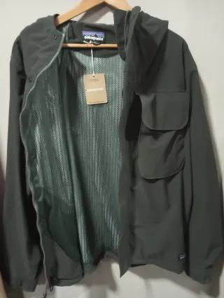 Chaqueta Náutica Patagonia con capucha