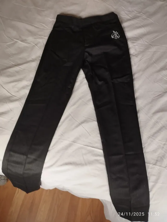 Pantalón uniforme niña Santísima Trinidad