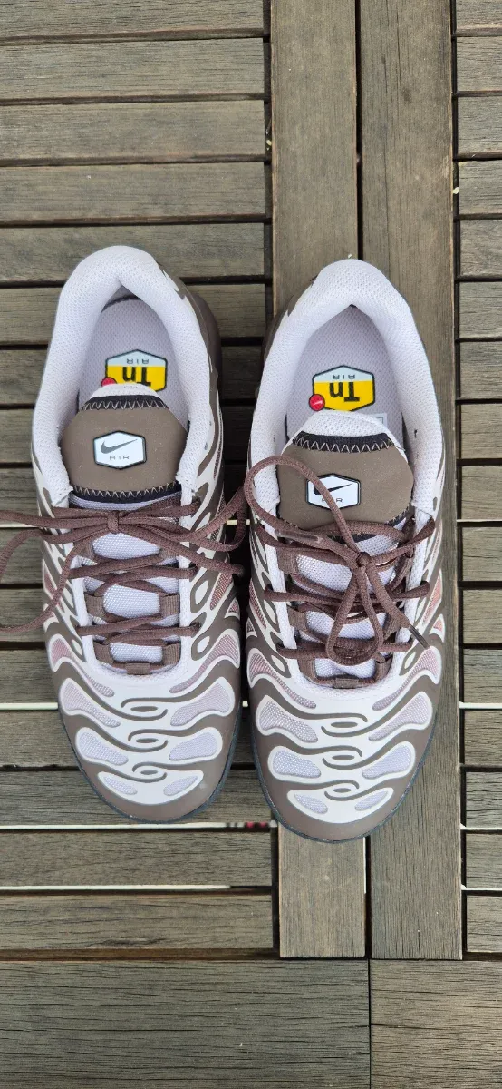 Nike Air Max Plus Drift Mujer Marrón/Blanco