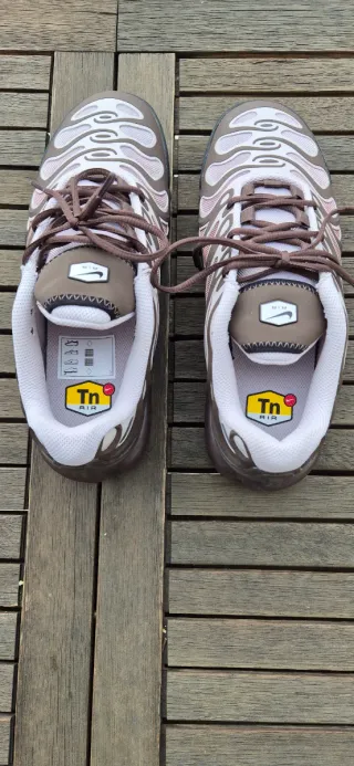 Nike Air Max Plus Drift Mujer Marrón/Blanco