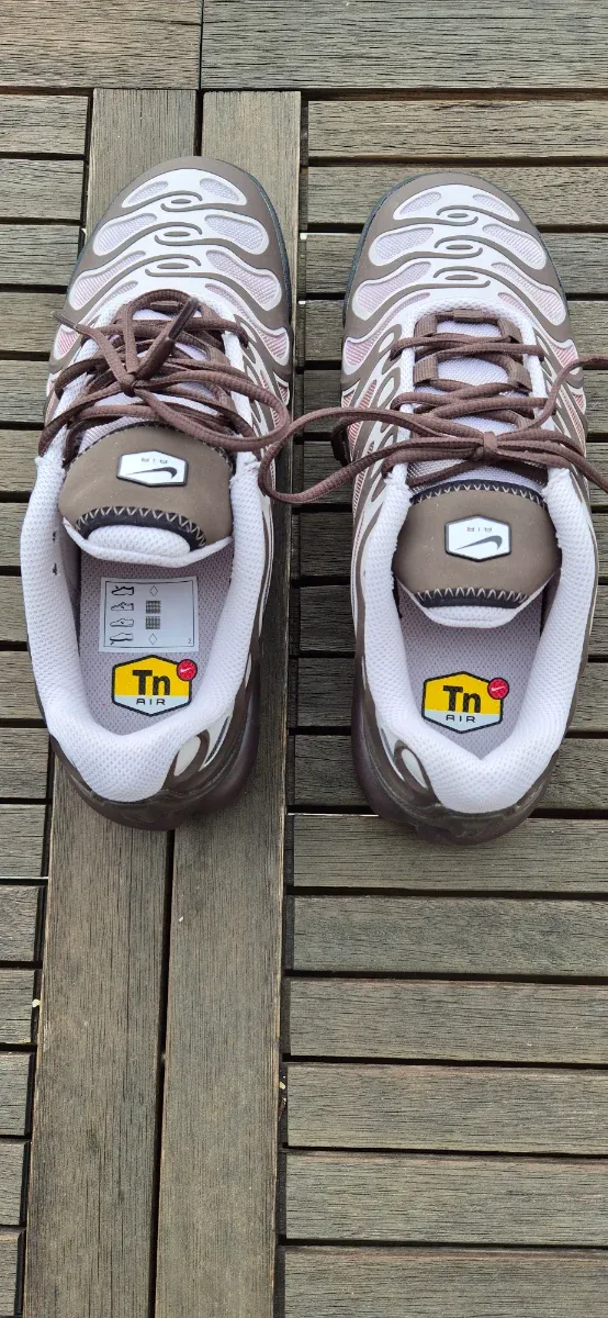 Nike Air Max Plus Drift Mujer Marrón/Blanco