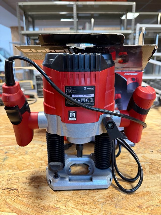 Fresadora Einhell TC-RO 1155 E