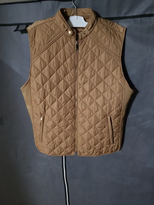 Chaleco acolchado señora beige