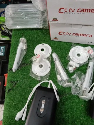 2 telecamere videosorveglianza MTLUKR