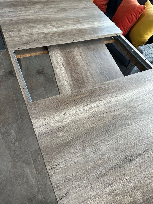 Mesa comedor extensible hasta 210cm