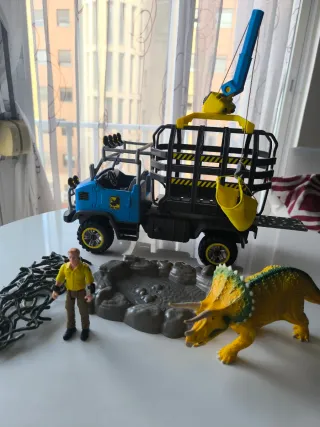 Schleich rescate +Triceratops+Camión + Figura