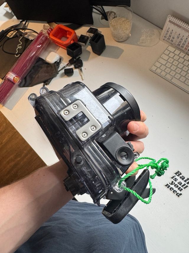 Sony RX100 IV + Custodia per immersione