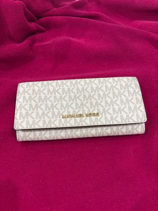 Cartera Michael Kors Beige y Blanca