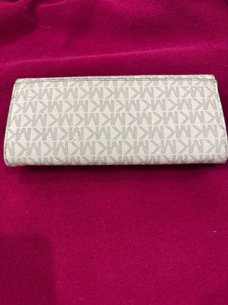 Cartera Michael Kors Beige y Blanca