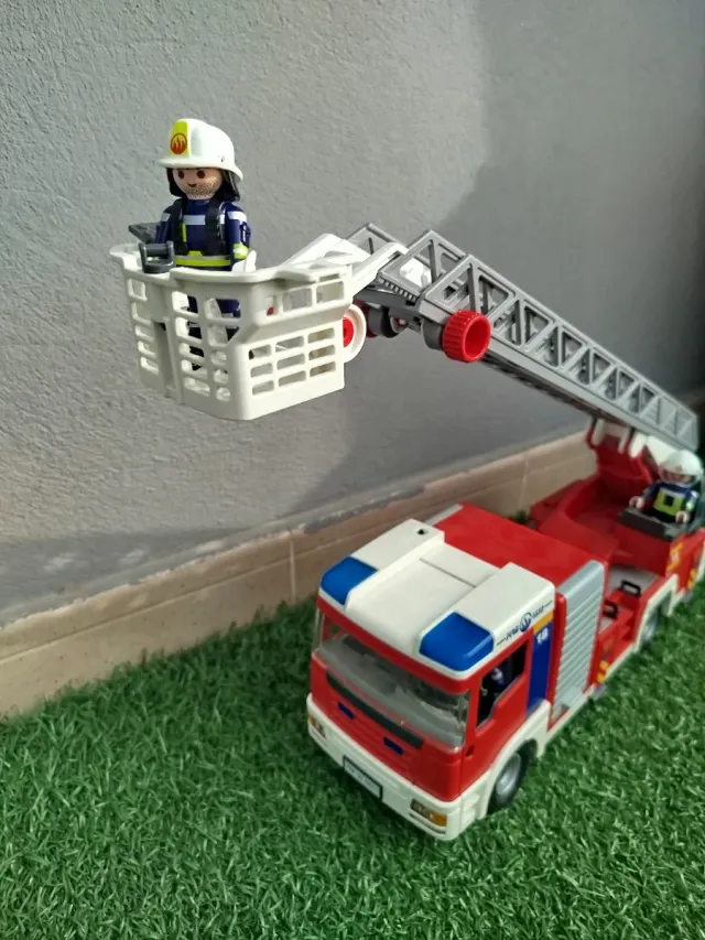 Camión Bomberos Playmobil con Escalera
