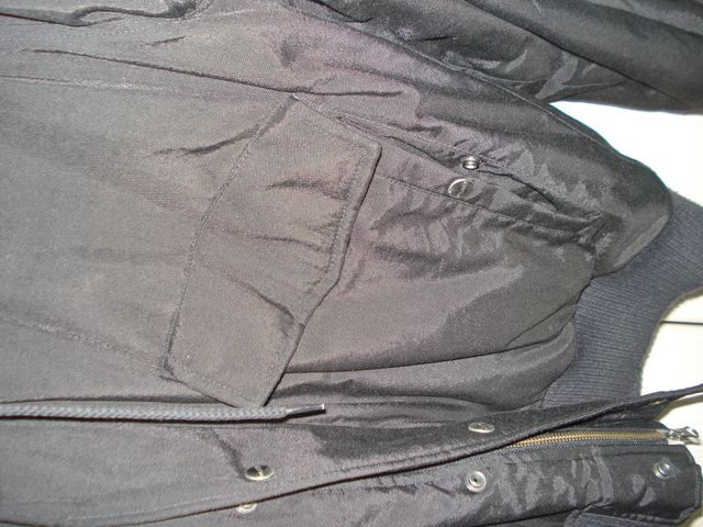 Giaccone uomo nero con cappuccio