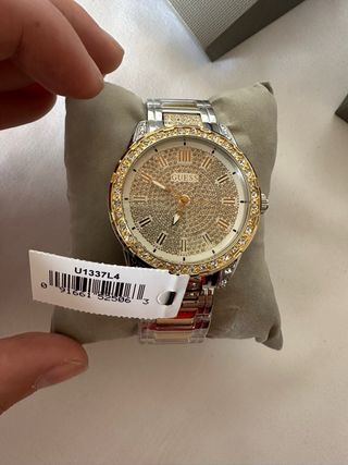 Reloj Guess Original U1337L4 Dorado y Plateado