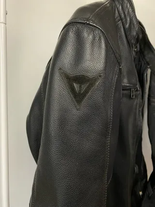 Chaqueta Dainese Negra Moto Piel