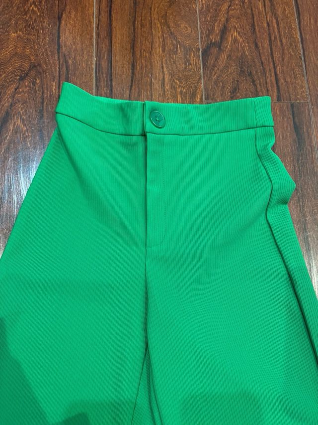 Pantalón verde
