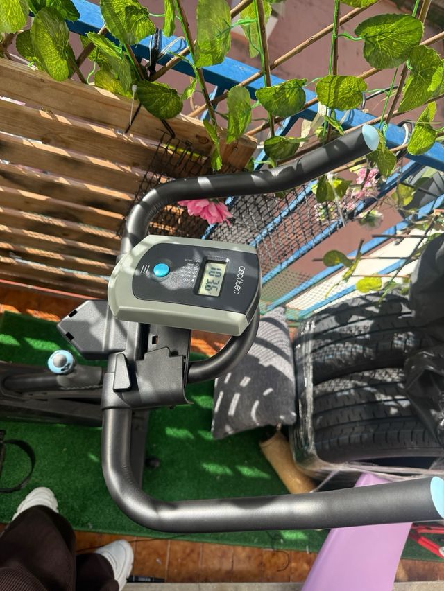 Bicicleta Estática Negra