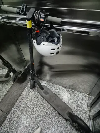 Patinete Eléctrico + Casco