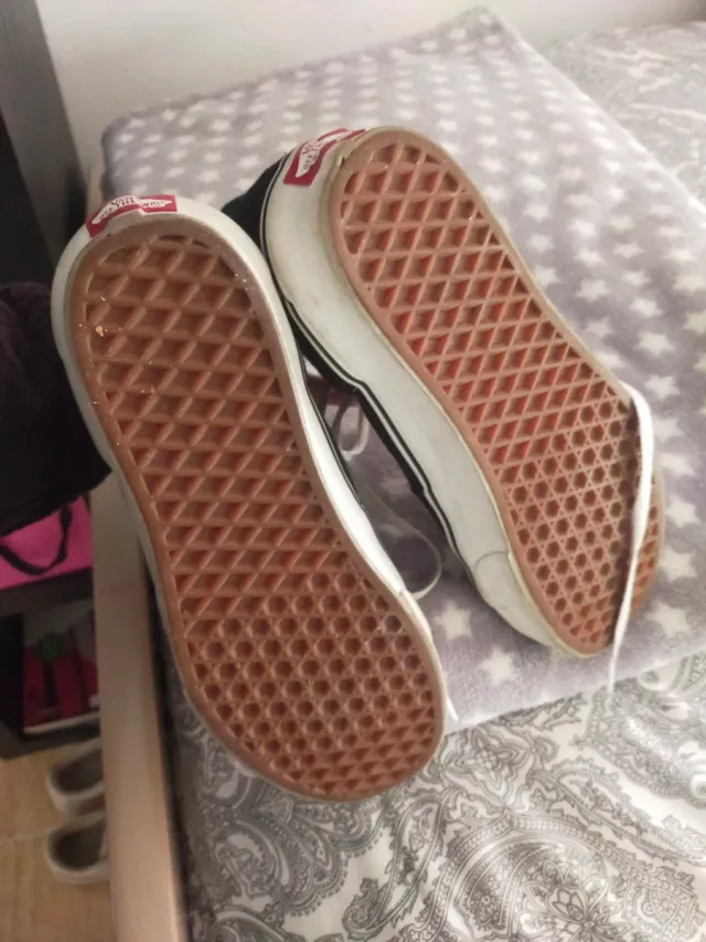 Deportivas Vans Mujer Negras y Blancas