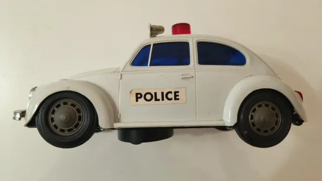 Modellino Auto Polizia anni '70