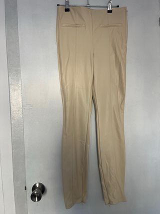 Leggings tiro alto efecto piel