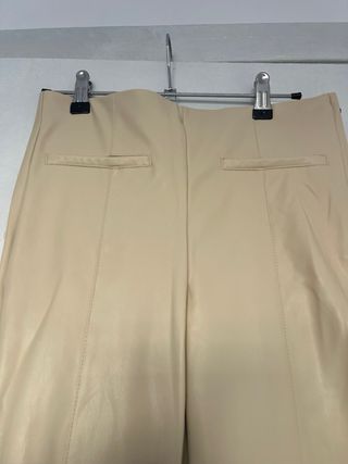 Leggings tiro alto efecto piel