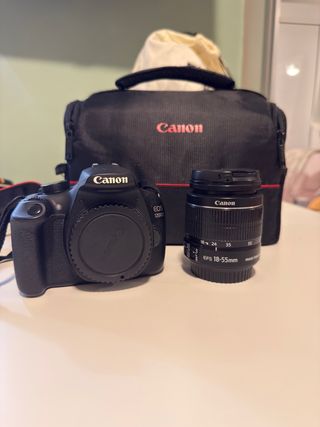 Canon EOS 1200D + Obiettivo 18-55mm + Borsa