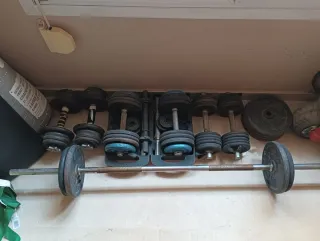 Pesas y Barra de Gimnasio