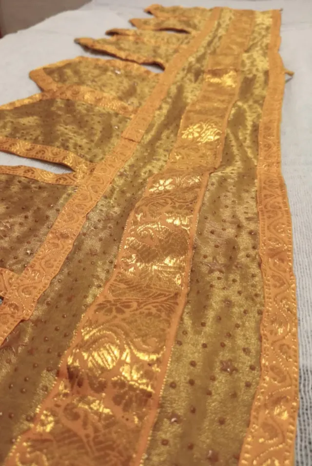 Bandanwar decorativo dorato