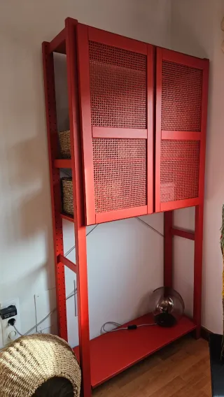 Mobile IVAR IKEA Rosso