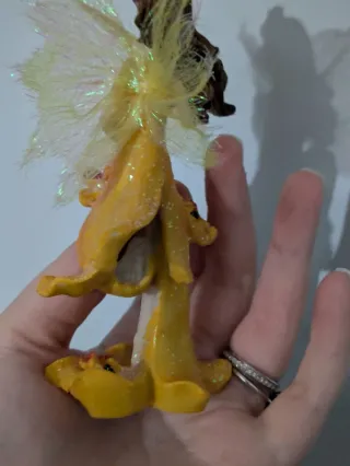 Fatina decorativa con ali