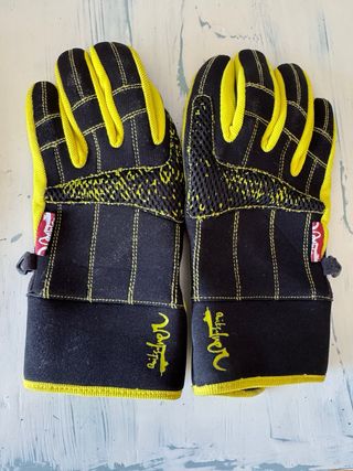 Guantes Quiksilver Sky Negros y Amarillos. Talla M