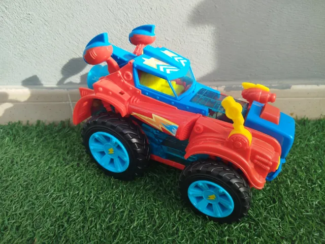 Coche Superthings Rojo y Azul