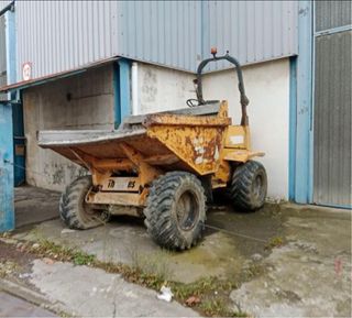 Dumper con pala