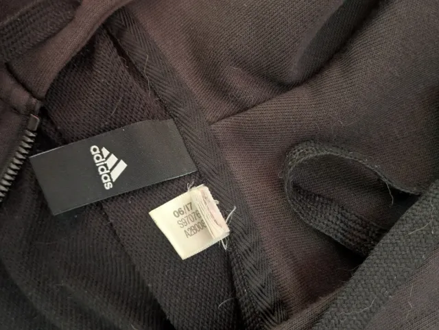 Sudadera Adidas Negra con Logo.