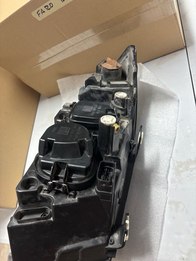 Faros BMW E90 y E91 Originales