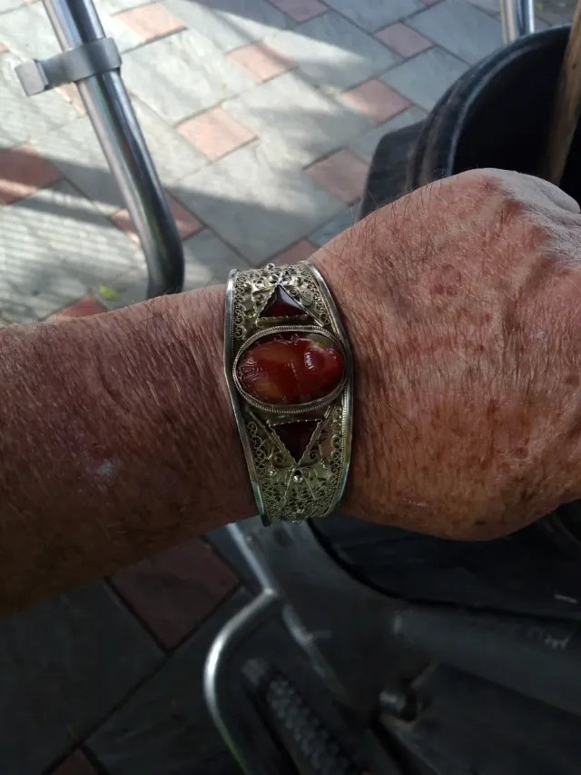 Pulsera Plata Étnica Roja