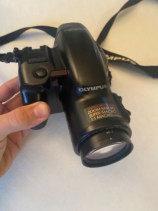 Olympus IS-2000 Reflex Pellicola