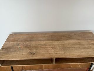 Consola madera patas hierro