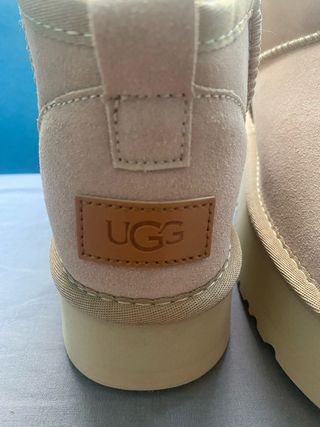 Botas UGG Classic Plataforma Beige