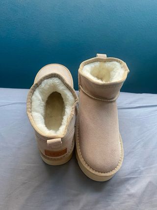 Botas UGG Classic Plataforma Beige