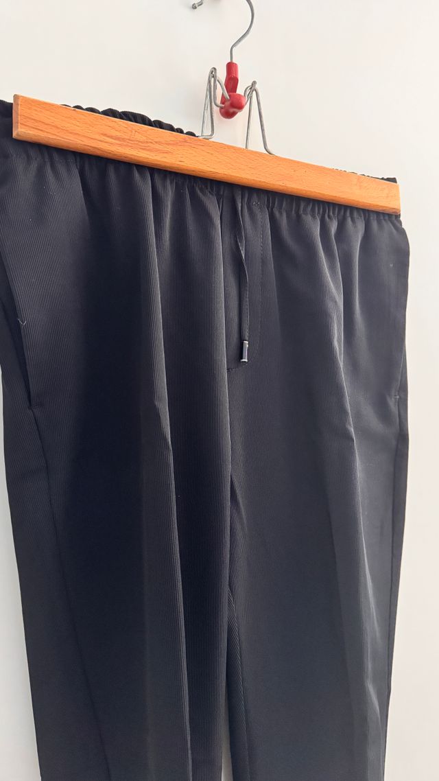 Pantalón jogger Zara negro