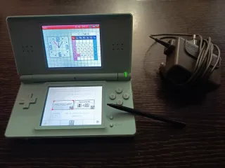 Nintendo DS Azul y negro SOLO EN JEREZ