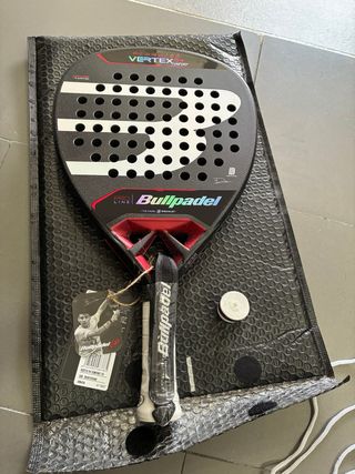 Bullpadel Vertex 04