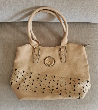 Bolso grande de hombro beige