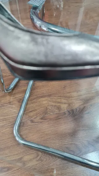 Zapatos de tacón dorados peep toe