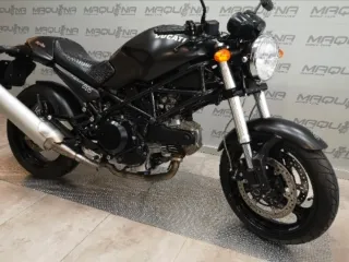 Ducati Monster 695 Dark