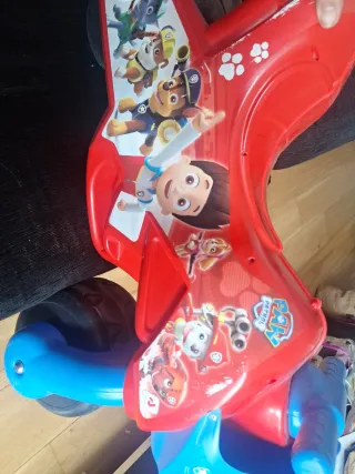 Moto correpasillos Patrulla Canina