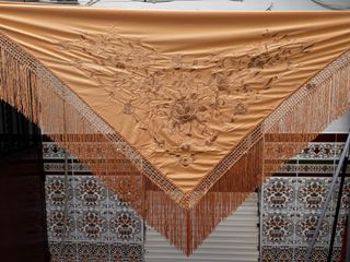 Manton de Manila Beige