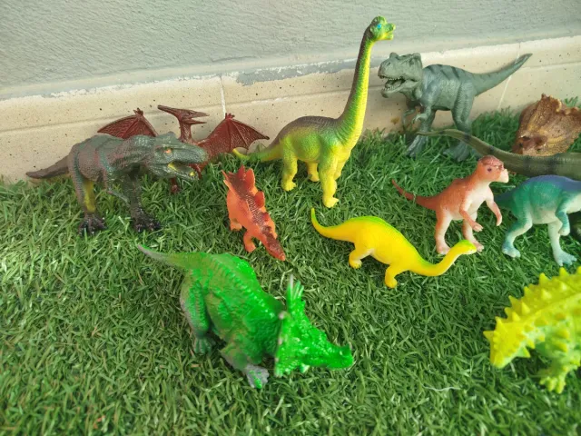Lote dinosaurios pequeños
